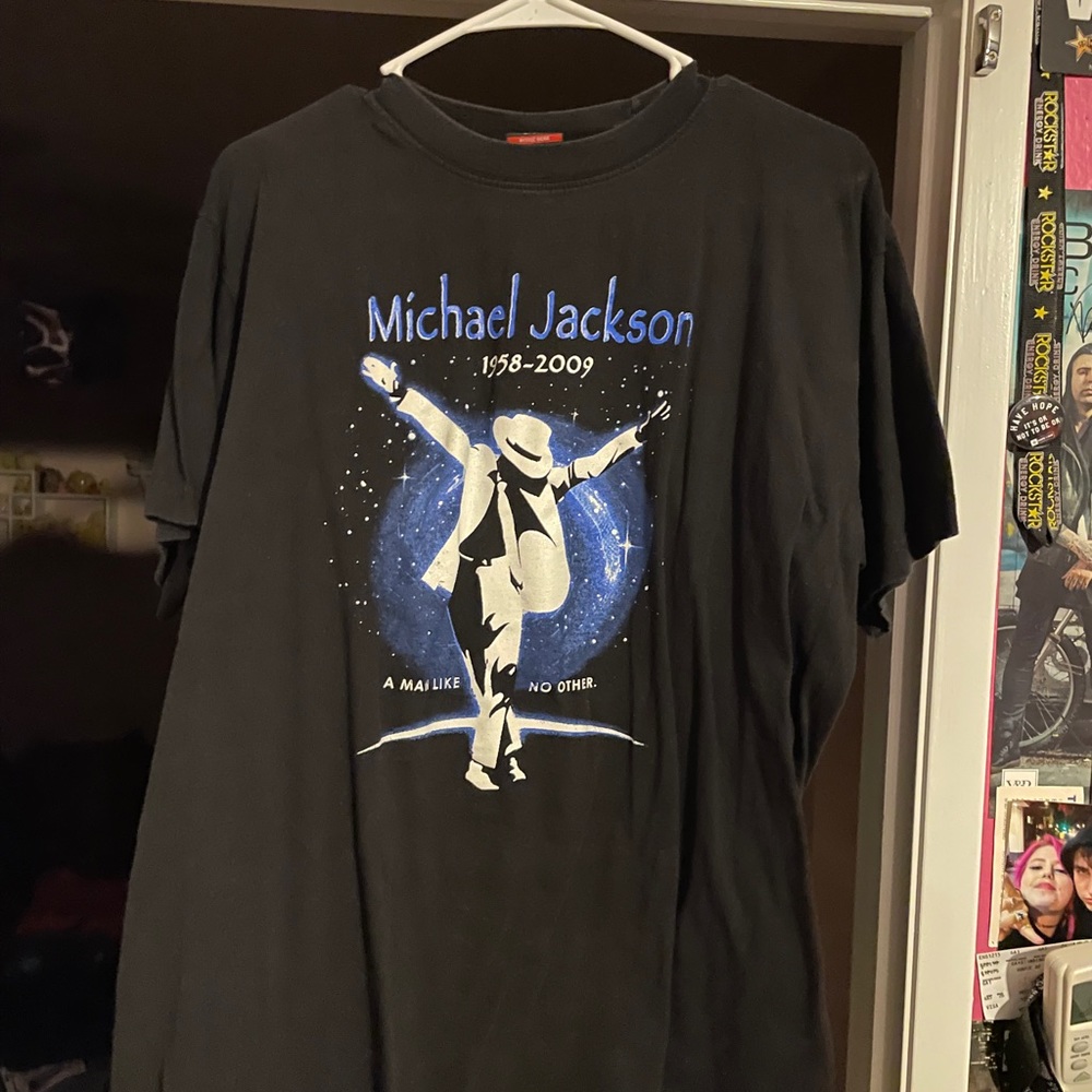 Michael Jackson shirt